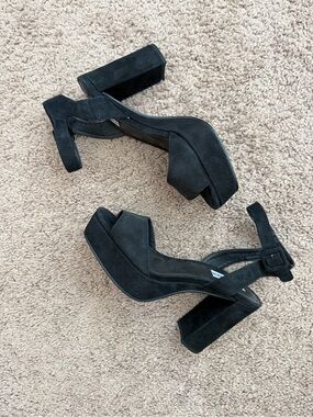 Steve Madden Black Suede Platform Block Heel Sandals